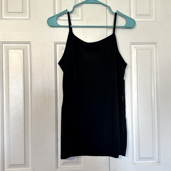 New with tags Small Fringe Tank Top - Picture 3 of 3